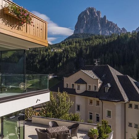 Hotel Garni Gardena - Appartments Santa Cristina Val Gardena Exterior foto